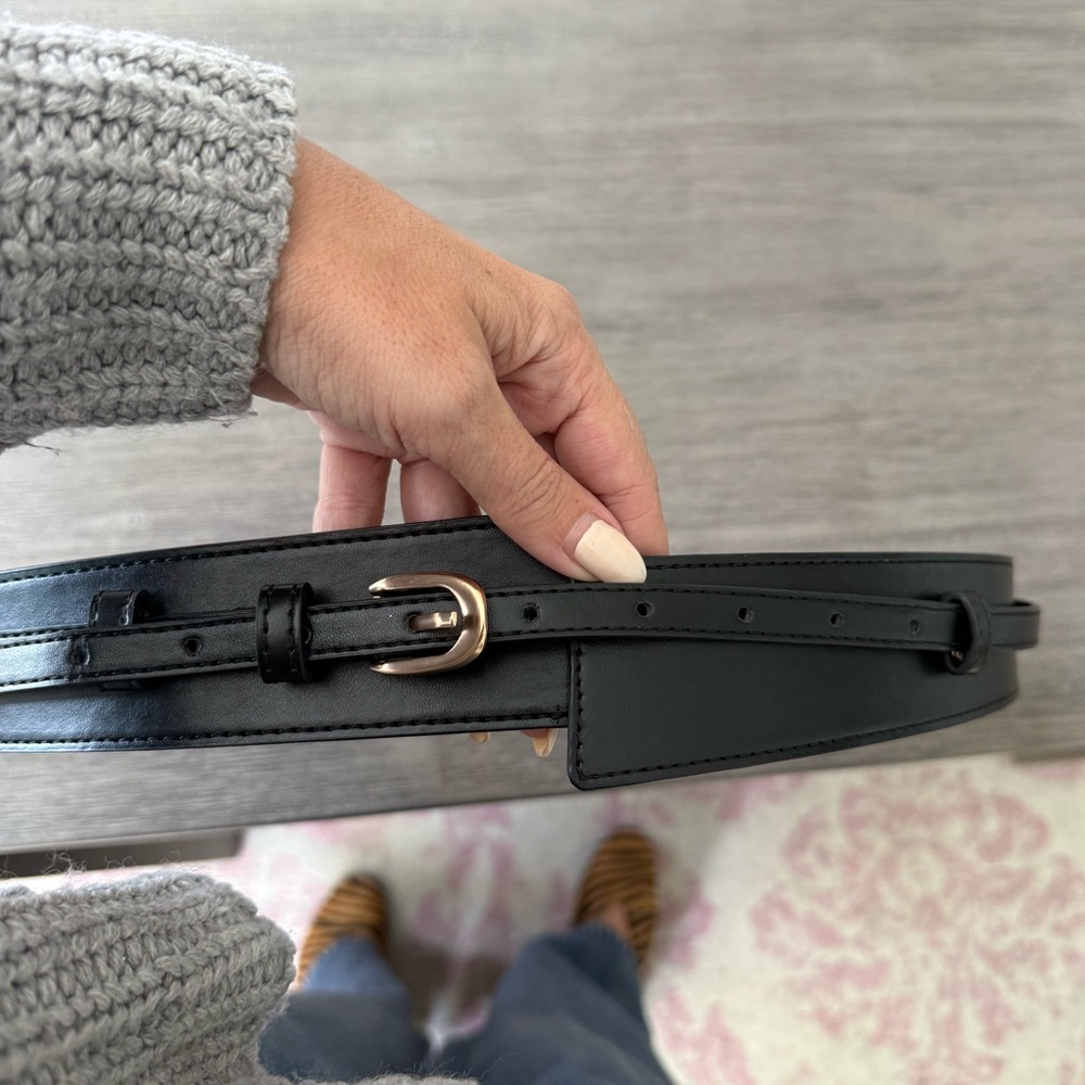 Elegant Black Leather Belt